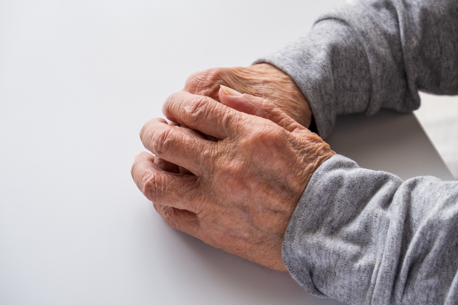 お顔のシワ増えていませんか？